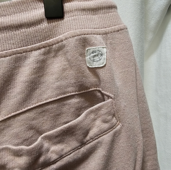 Free Planet light pink drawstring knit lounge shorts medium - Picture 7 of 8